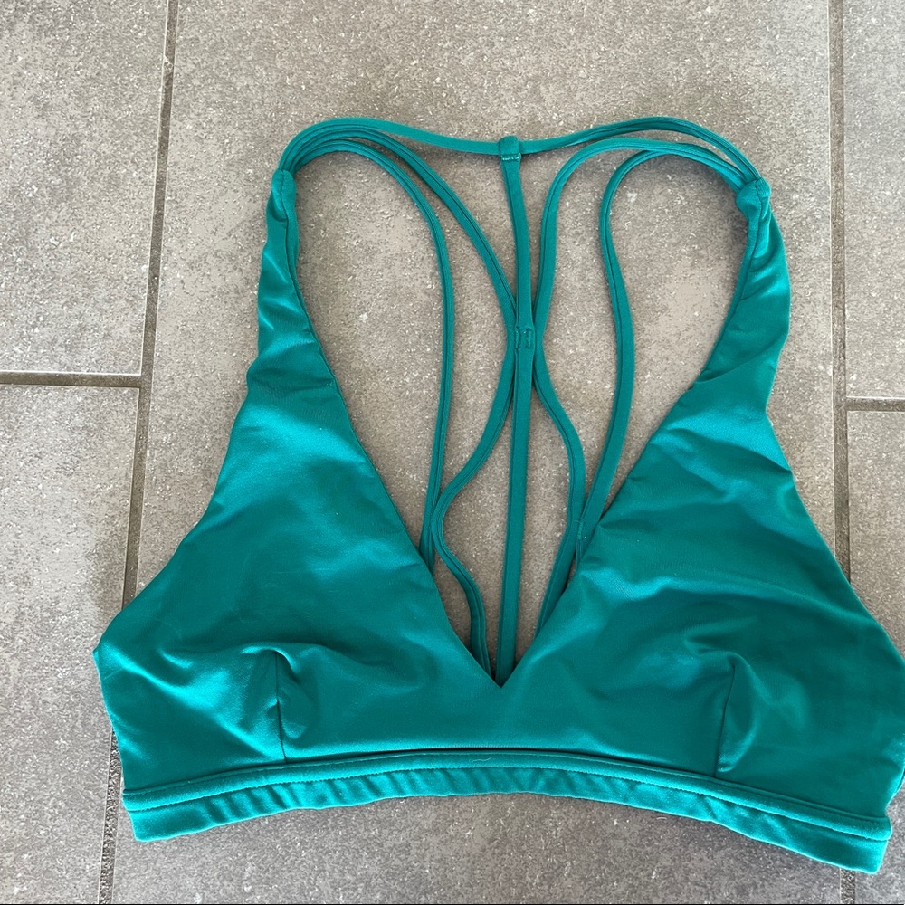 Lululemon raise the barre bra